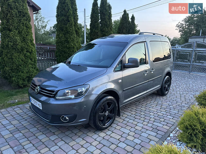 Минивэн Volkswagen Caddy 2012 в 