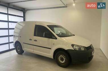 Вантажний фургон Volkswagen Caddy 2012 в Ірпені