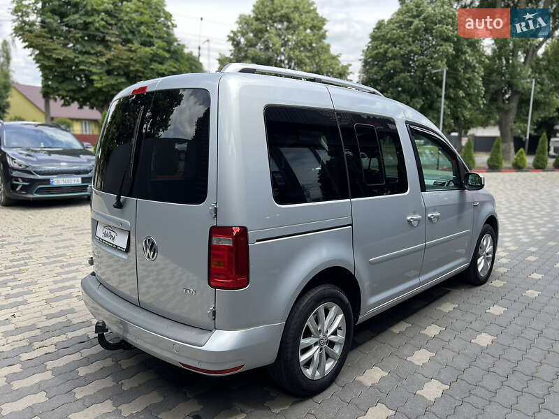 Минивэн Volkswagen Caddy 2017 в Черновцах