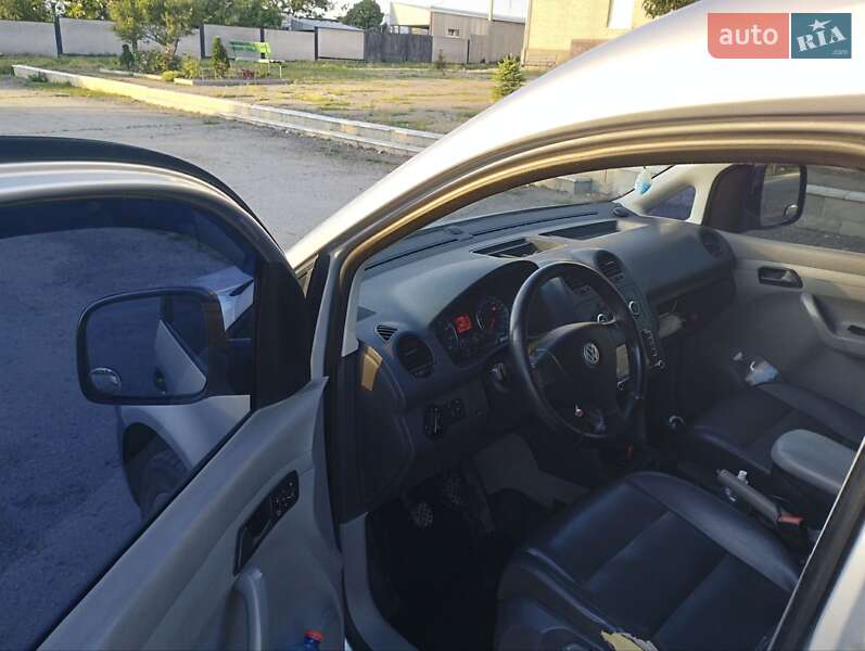 Минивэн Volkswagen Caddy 2009 в Запорожье