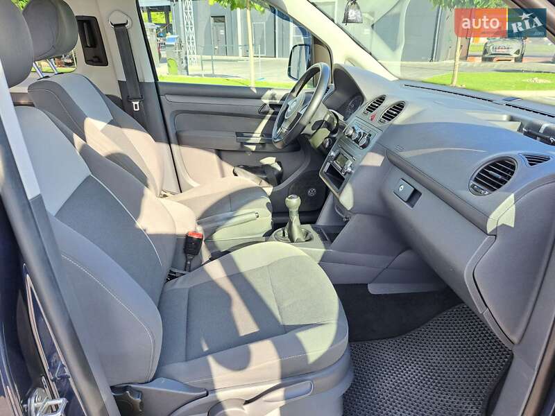 Мінівен Volkswagen Caddy 2011 в Луцьку