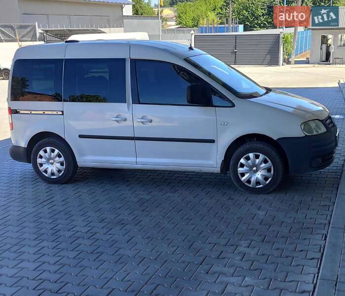 Минивэн Volkswagen Caddy 2005 в Кицмани