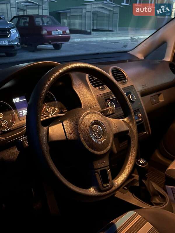 Минивэн Volkswagen Caddy 2013 в Одессе