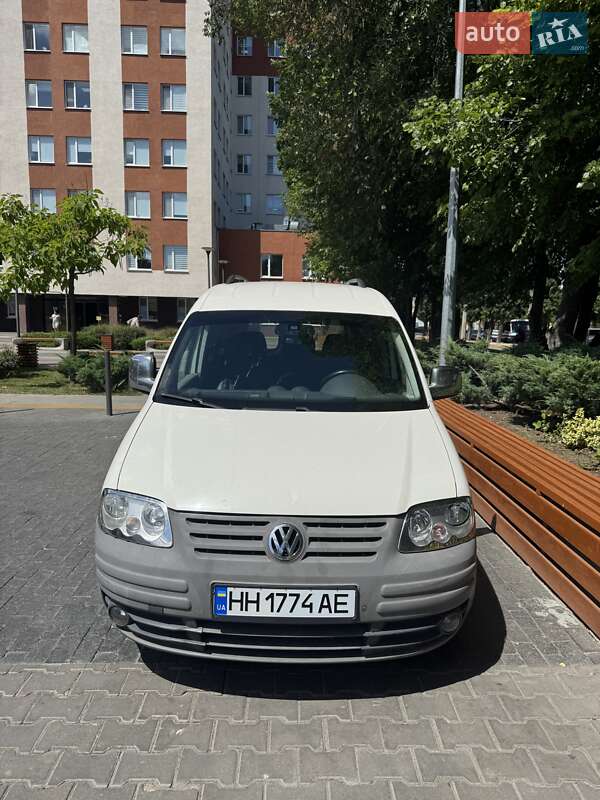 Volkswagen Caddy 2009