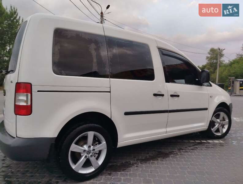 Минивэн Volkswagen Caddy 2008 в Куриловке