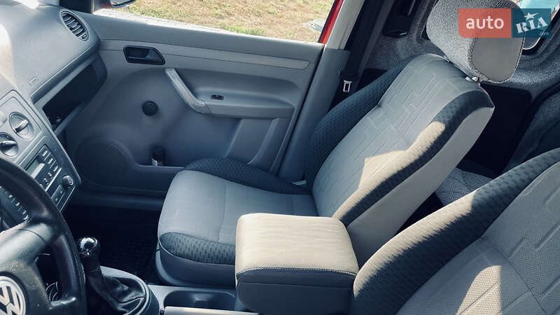 Минивэн Volkswagen Caddy 2005 в Чернигове