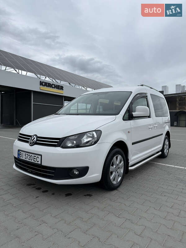 Минивэн Volkswagen Caddy 2015 в Луцке