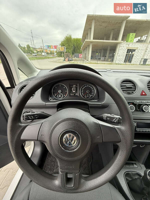 Минивэн Volkswagen Caddy 2015 в Луцке