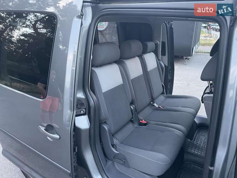 Минивэн Volkswagen Caddy 2011 в Киеве фото 8 Минивэн Volkswagen Caddy 2011 в Киеве