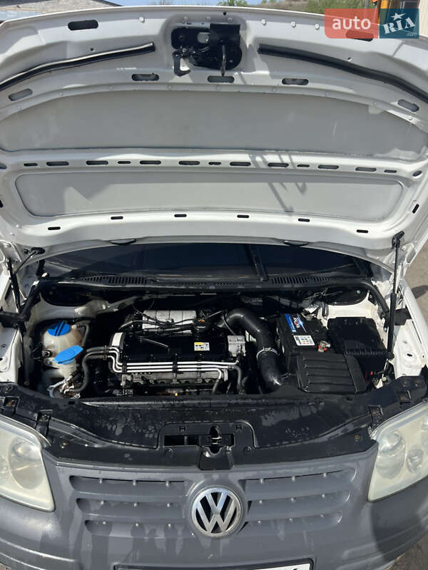 Минивэн Volkswagen Caddy 2005 в Житомире