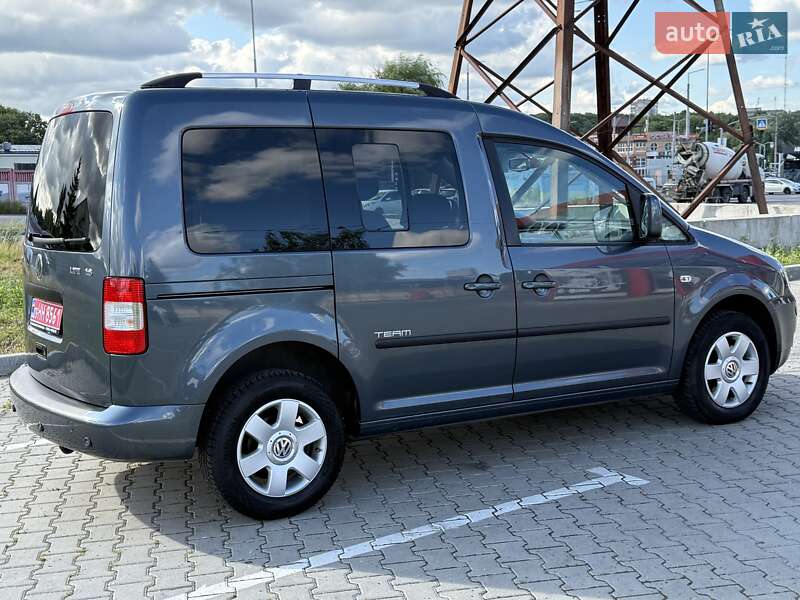 Минивэн Volkswagen Caddy 2010 в 