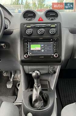 Минивэн Volkswagen Caddy 2010 в 