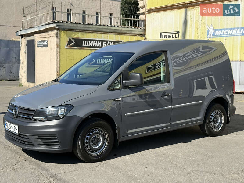 Грузовой фургон Volkswagen Caddy 2016 в Киеве