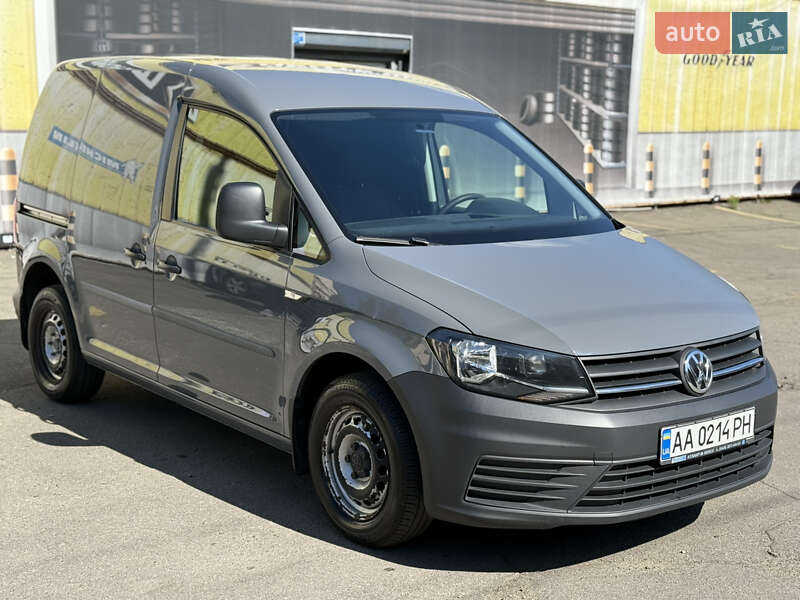 Грузовой фургон Volkswagen Caddy 2016 в Киеве