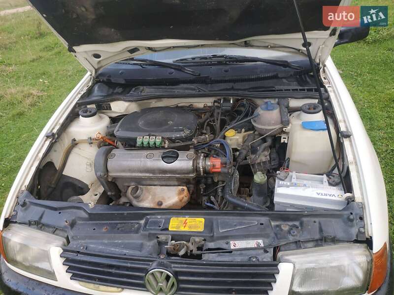 Пикап Volkswagen Caddy 1998 в Львове