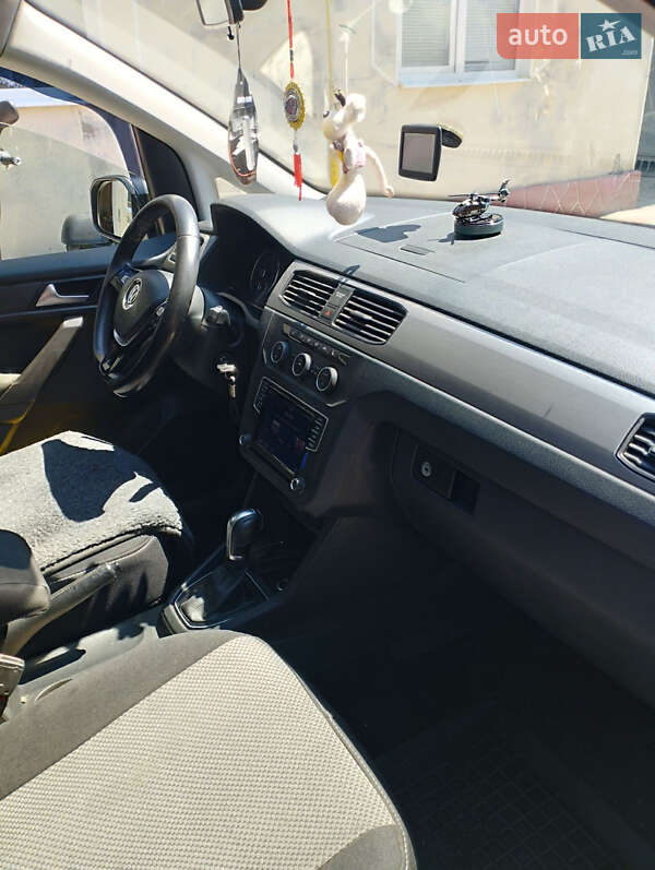 Мінівен Volkswagen Caddy 2017 в Теребовлі