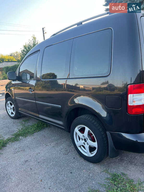 Минивэн Volkswagen Caddy 2008 в Лубнах