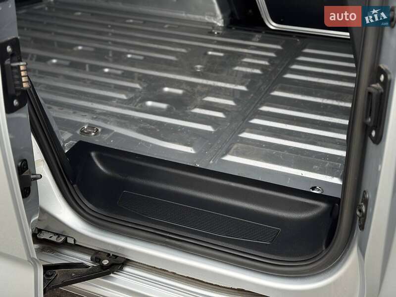Грузовой фургон Volkswagen Caddy 2021 в Киеве
