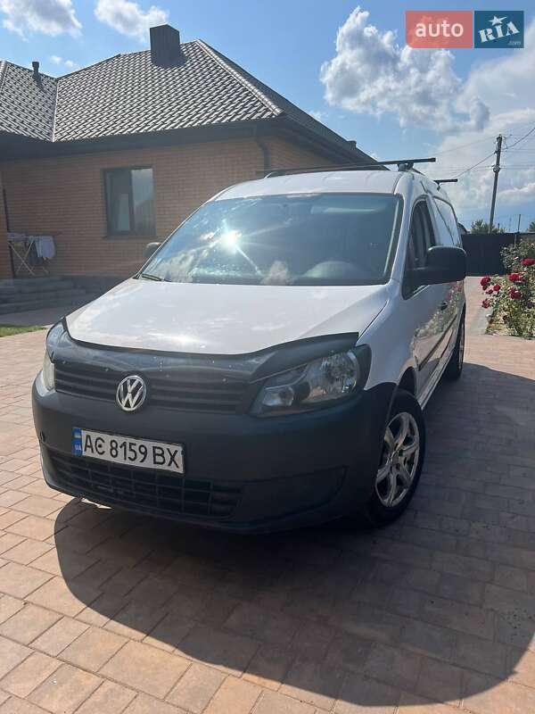 Грузовой фургон Volkswagen Caddy 2012 в Любешове