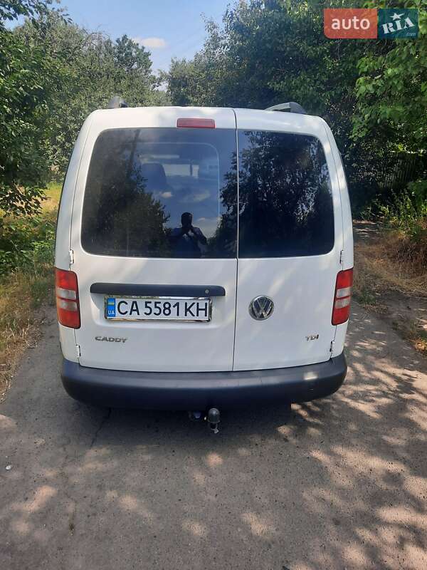 Минивэн Volkswagen Caddy 2011 в Ватутино