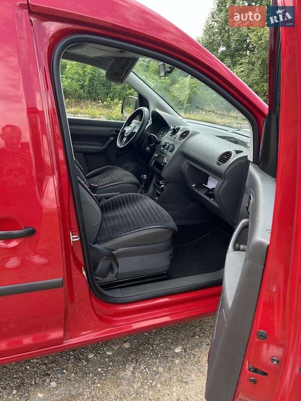 Минивэн Volkswagen Caddy 2011 в Городке