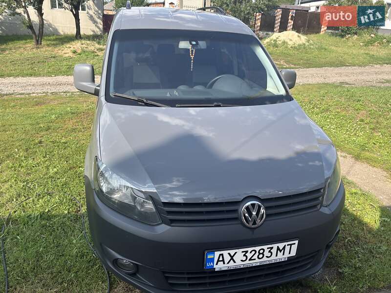 Минивэн Volkswagen Caddy 2011 в Богодухове