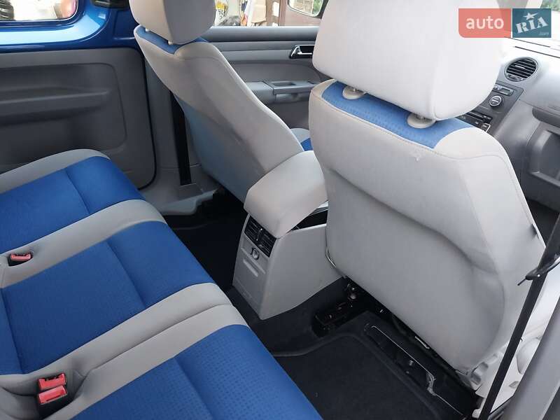 Минивэн Volkswagen Caddy 2009 в Ходорове