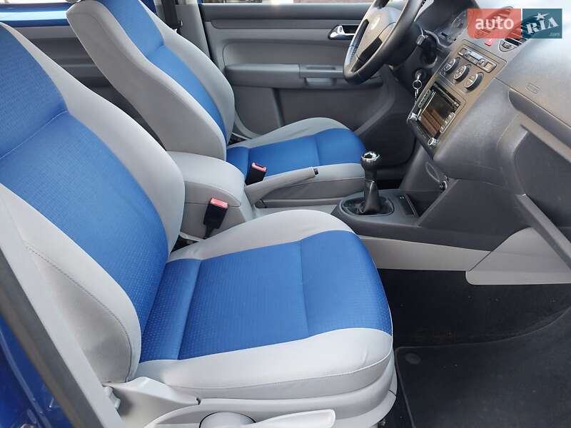 Минивэн Volkswagen Caddy 2009 в Ходорове