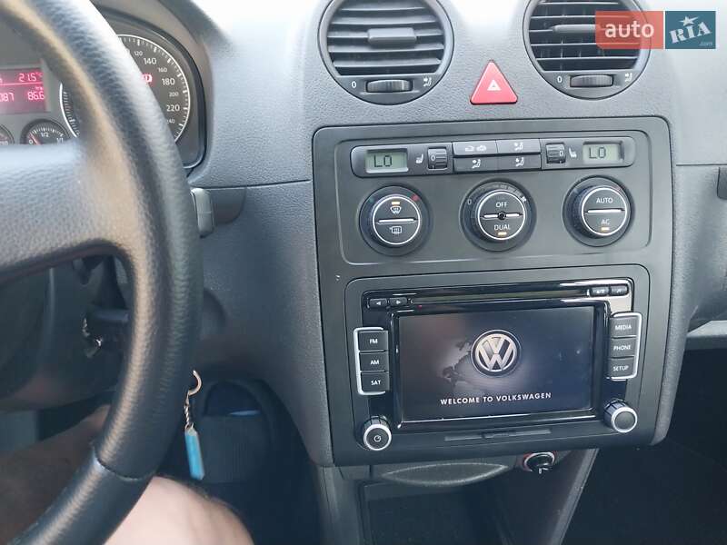 Минивэн Volkswagen Caddy 2009 в Ходорове