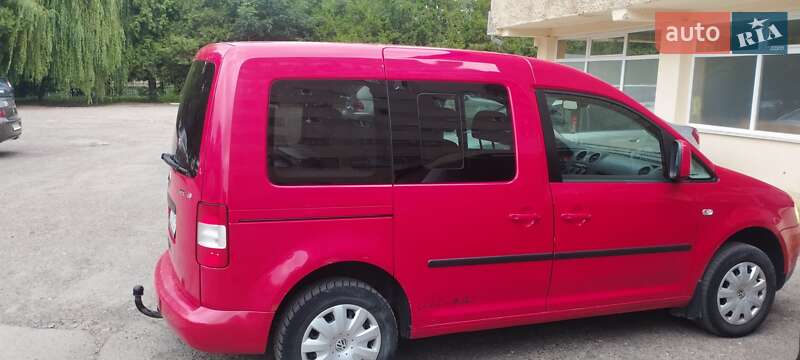 Минивэн Volkswagen Caddy 2008 в Новоселице