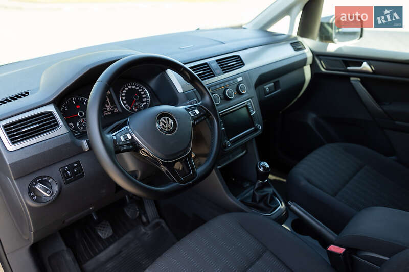 Минивэн Volkswagen Caddy 2016 в Луцке
