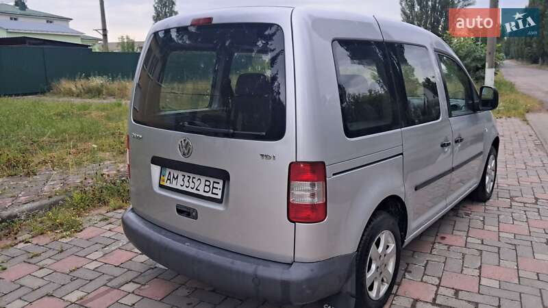 Минивэн Volkswagen Caddy 2005 в Коростене