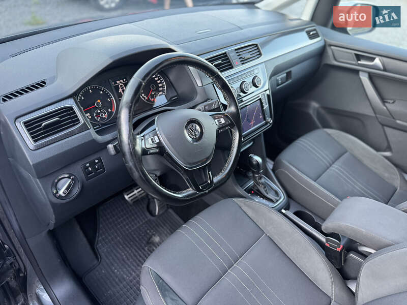 Мінівен Volkswagen Caddy 2017 в Сарнах
