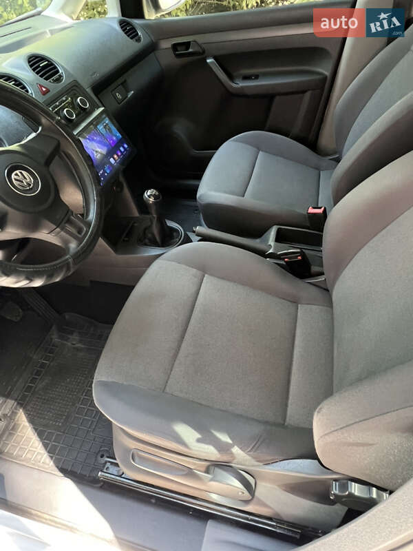 Минивэн Volkswagen Caddy 2014 в Умани