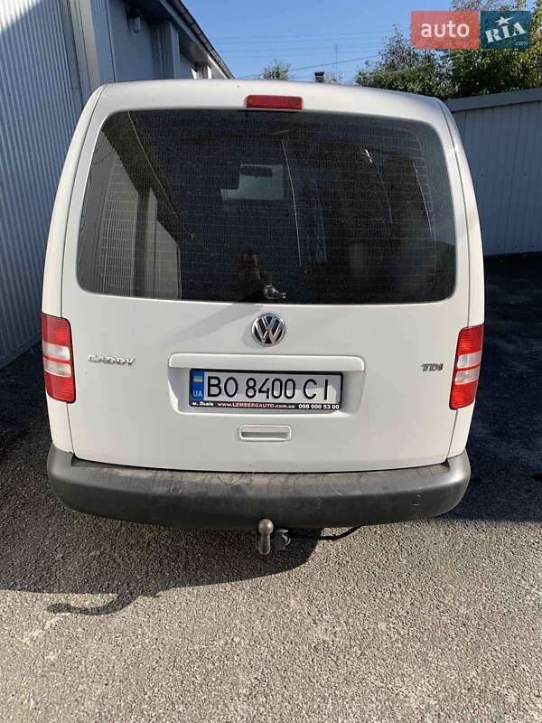 Минивэн Volkswagen Caddy 2013 в Киеве