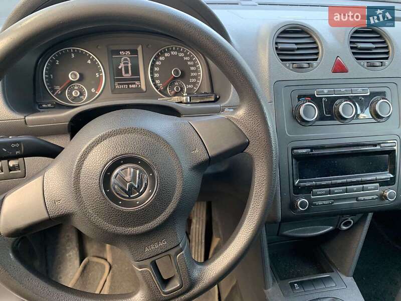 Минивэн Volkswagen Caddy 2013 в Киеве