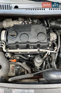 Мінівен Volkswagen Caddy 2008 в Сарнах