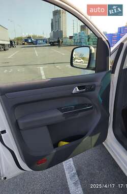 Минивэн Volkswagen Caddy 2010 в 