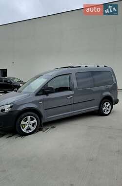 Минивэн Volkswagen Caddy 2011 в 