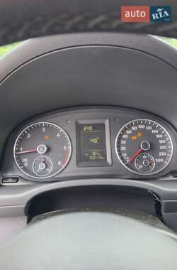 Минивэн Volkswagen Caddy 2011 в 
