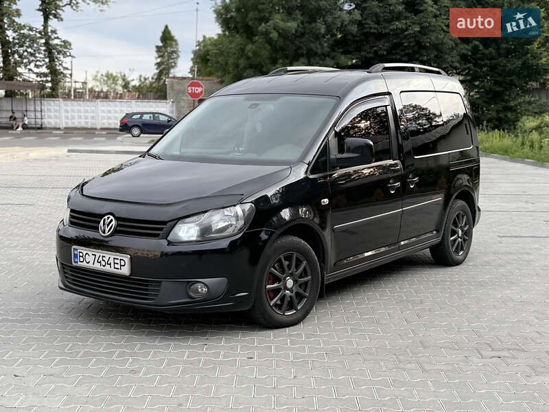 Минивэн Volkswagen Caddy 2011 в Стрые