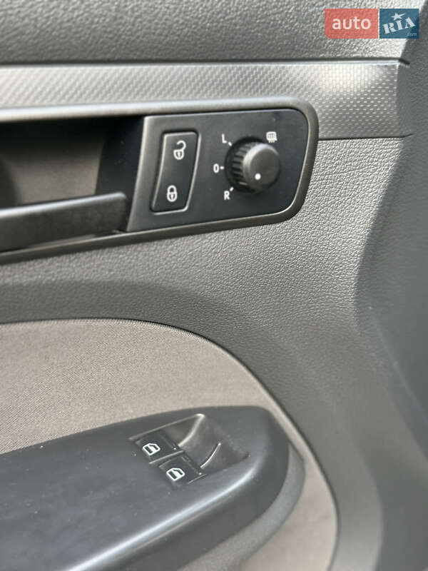 Минивэн Volkswagen Caddy 2011 в Стрые