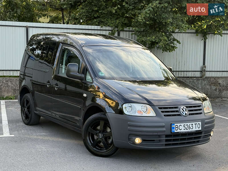 Минивэн Volkswagen Caddy 2004 в Самборе