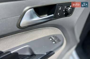 Минивэн Volkswagen Caddy 2013 в 