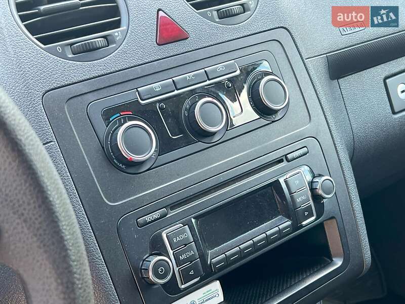 Минивэн Volkswagen Caddy 2012 в Киеве