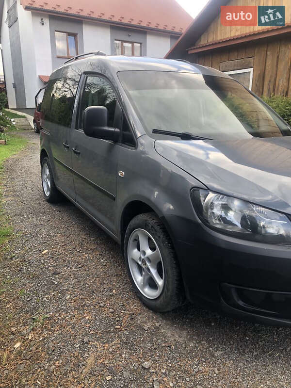 Минивэн Volkswagen Caddy 2012 в Львове