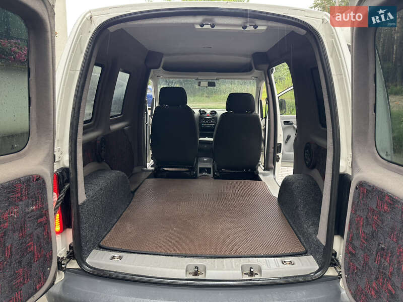 Мінівен Volkswagen Caddy 2010 в Києві