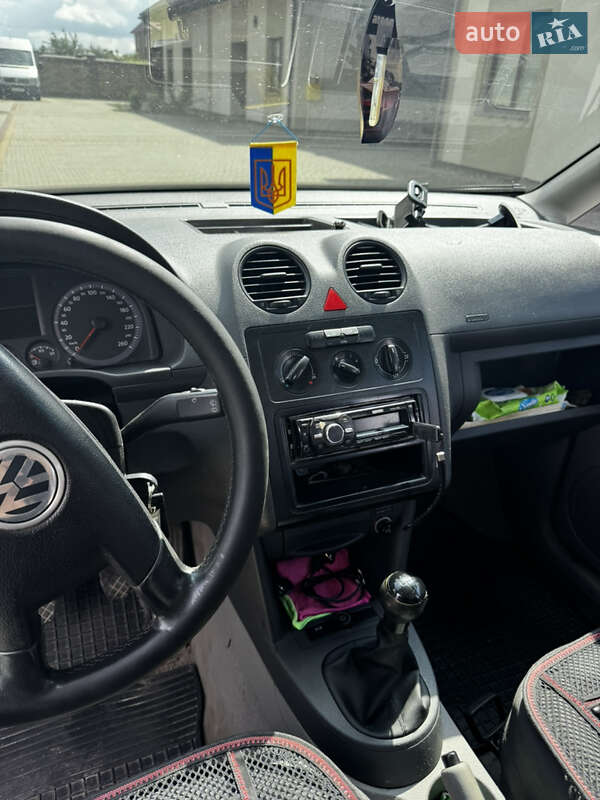 Мінівен Volkswagen Caddy 2005 в Луцьку