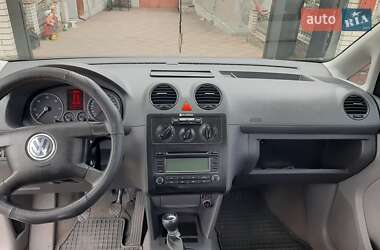 Минивэн Volkswagen Caddy 2005 в  фото 5 Минивэн Volkswagen Caddy 2005 в
