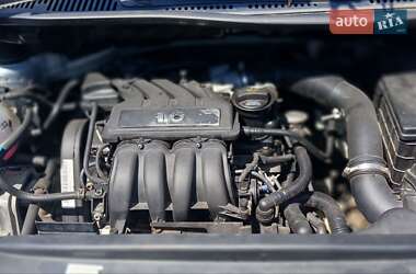 Минивэн Volkswagen Caddy 2005 в 